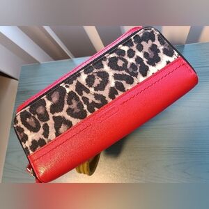 Coach Chick Red and Black Ocelot Print Clutch, new 💖 condition